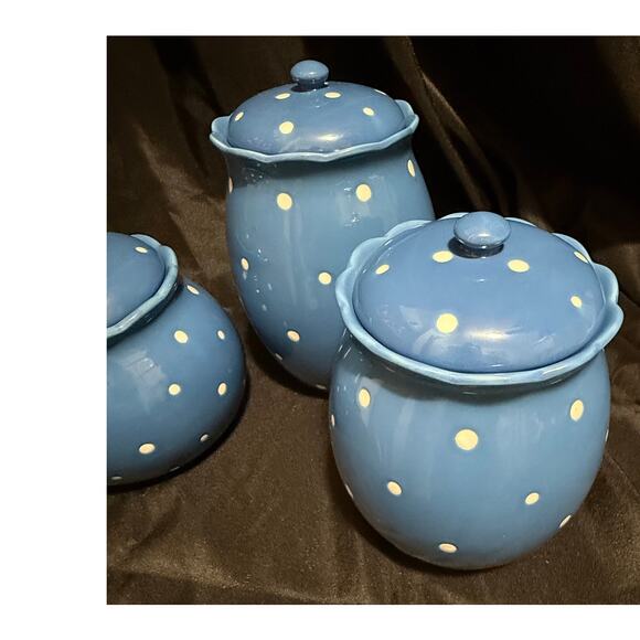 TEMP-TATIONS by TARA STONEWARE CANISTERS- Polka Dots - 1.3qt, 1.7qt & 2qt - Picture 10 of 12